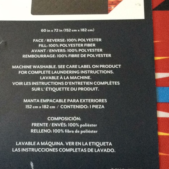 NEW Pendleton Outdoor Blanket RED/BLACK - Picture 6 of 9